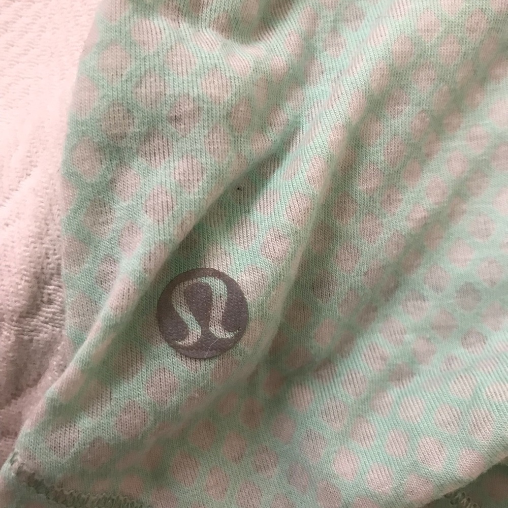 Lululemon size S (4/6) green tank - Picture 4 of 4